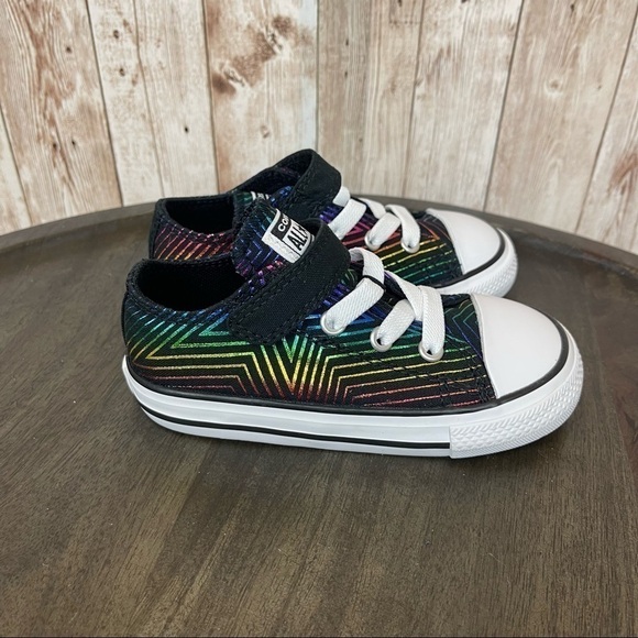 Converse 1V Ox “All of the Stars” Sneaker Size 7 Infant - Picture 3 of 10